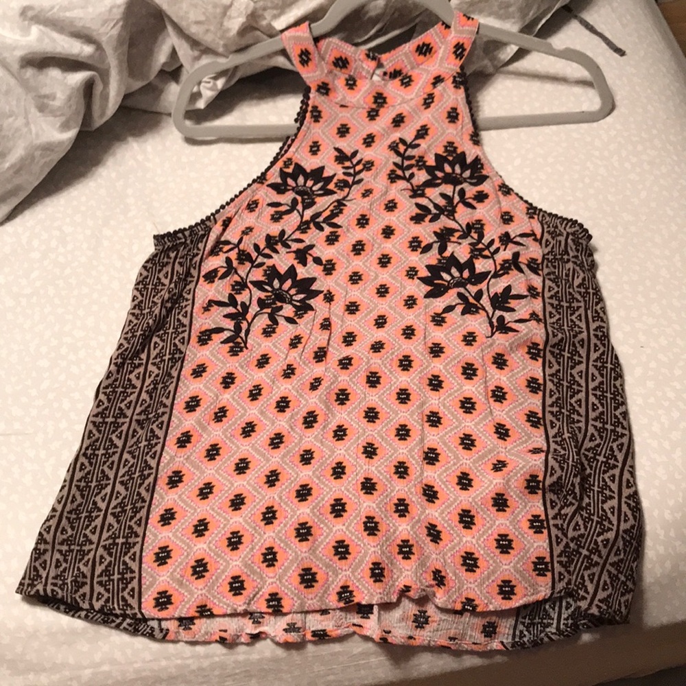 Tank - Picture 2 of 2